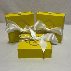 Kendra Scott Gift Box